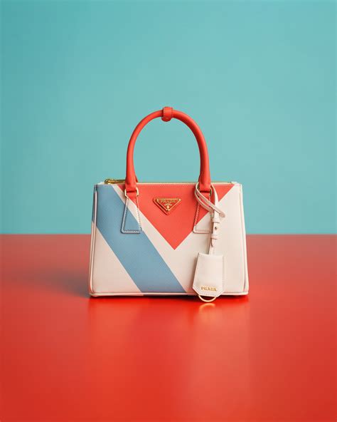 prada tasche outfit|prada tasche orange.